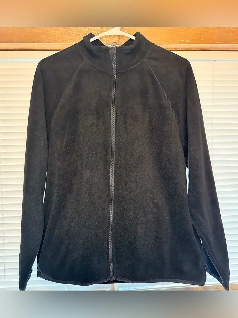 NWT Kids Black Full-Zip Fleece Jacket